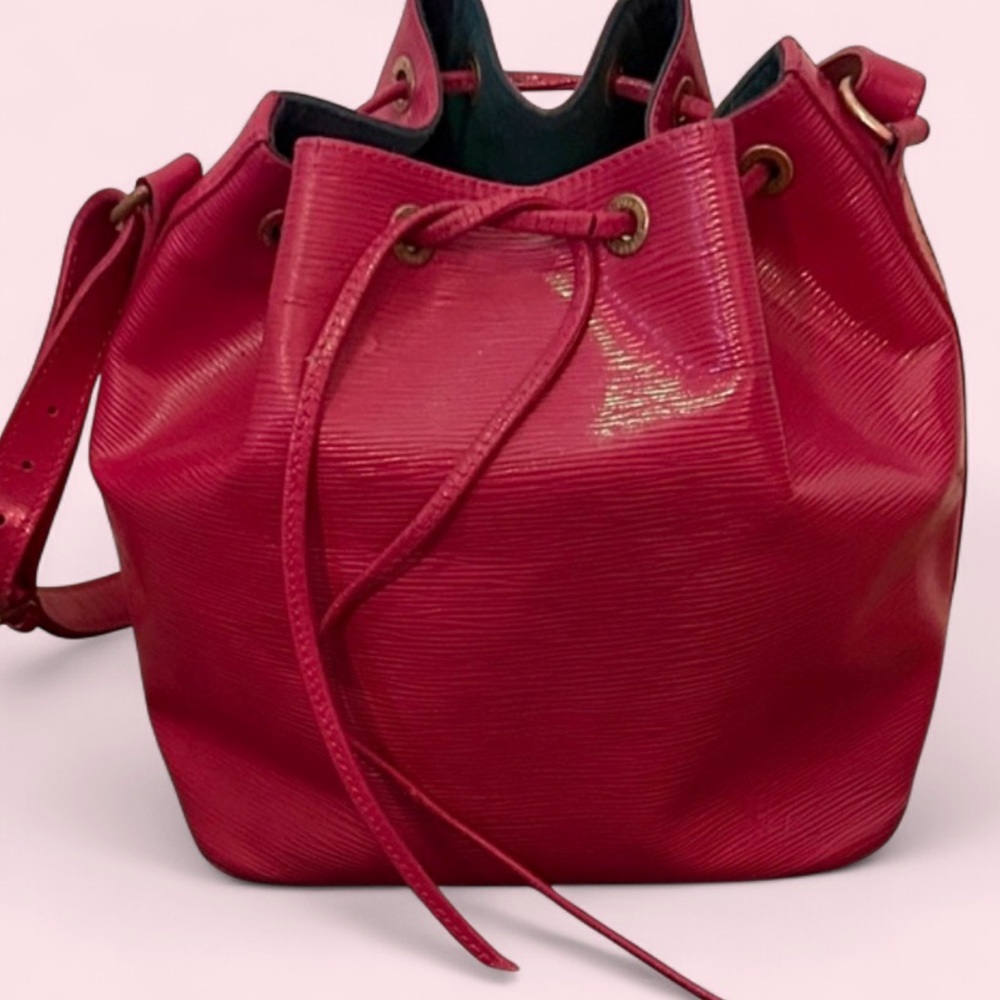 Authentic Repainted LV Epi Petit Noe Leather Raspberry Shoulder bag w/cardholder